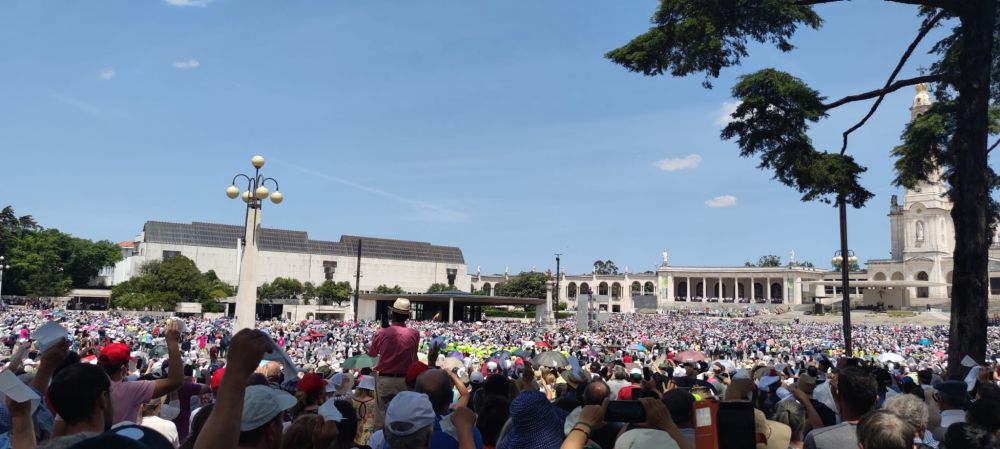 Peregrinação ao Santuário de Fátima acalenta esperança da população